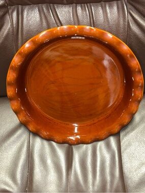 Classic Ceramic Orange Pie Dish - Glossy Oven-Safe Bakeware